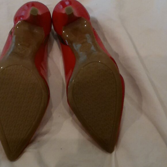 Mickael Kors Red Cutout Heels - Picture 6 of 6